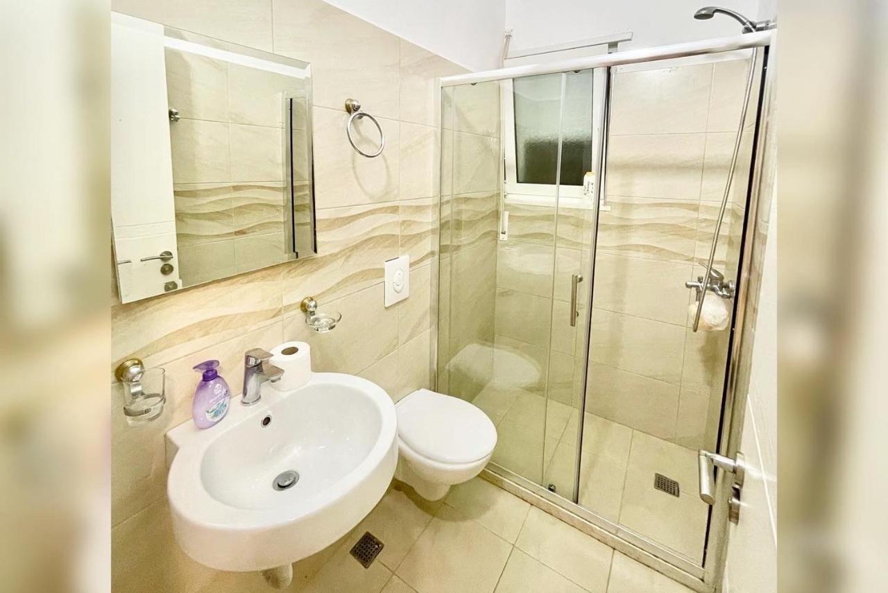 Hotel Vila Dedej Δυρράχιο Εξωτερικό φωτογραφία