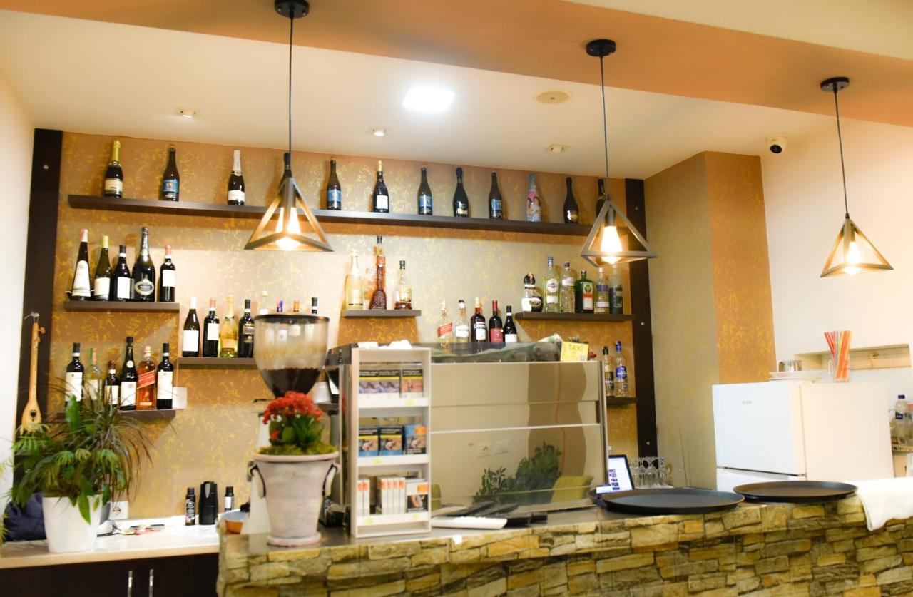 Hotel Vila Dedej Δυρράχιο Εξωτερικό φωτογραφία